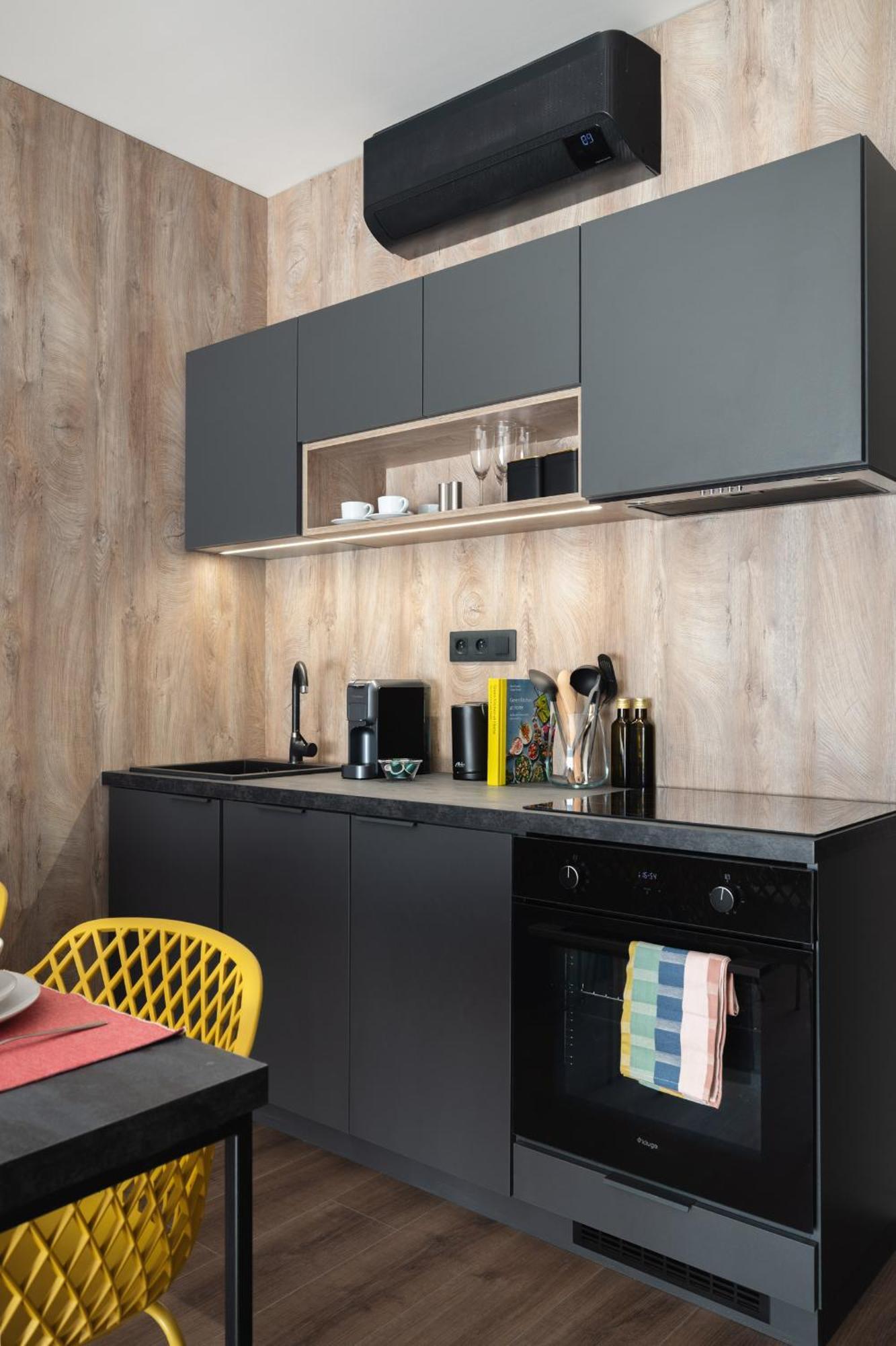 Avenue Apartment