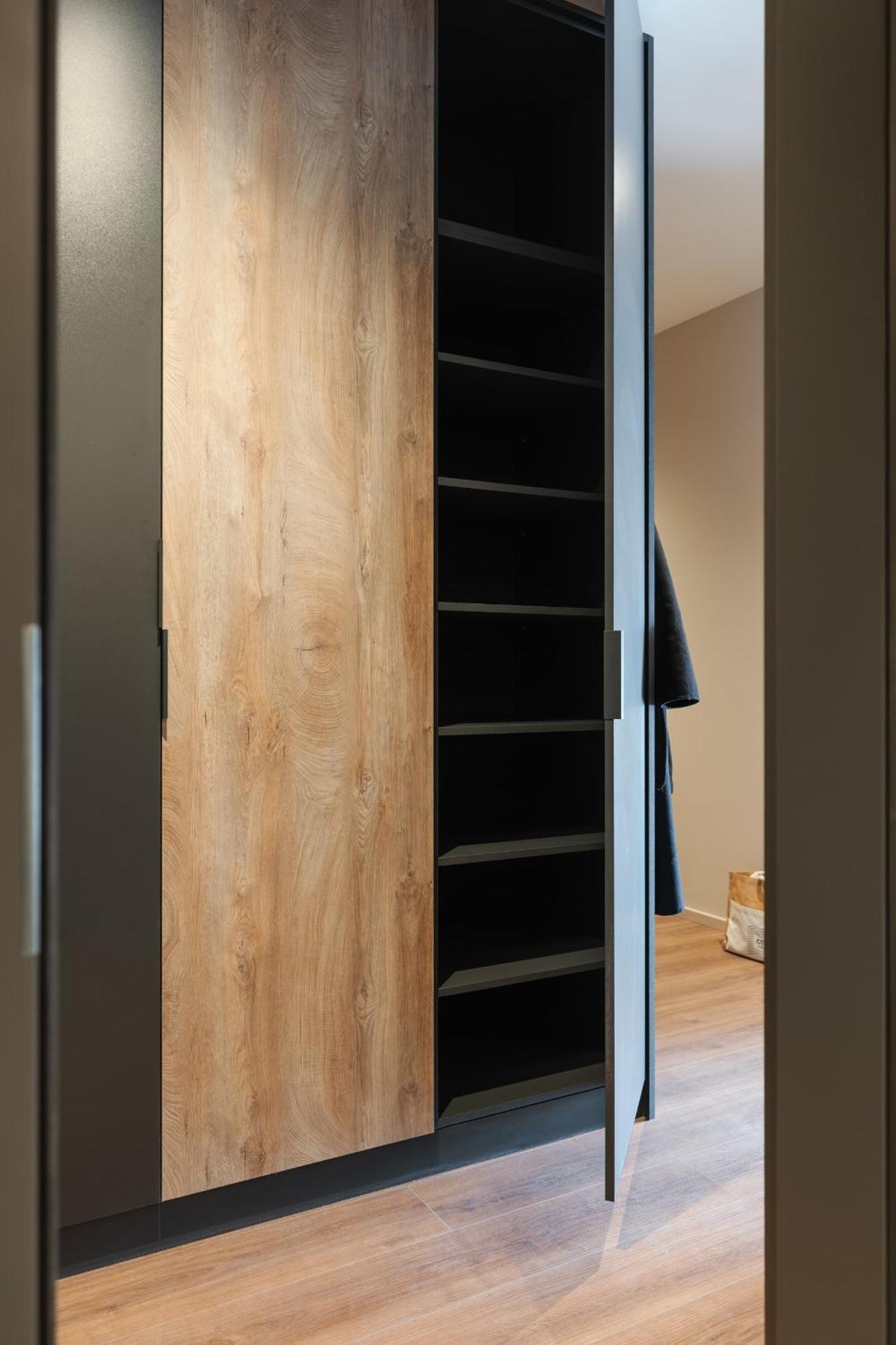 Avenue Apartment *