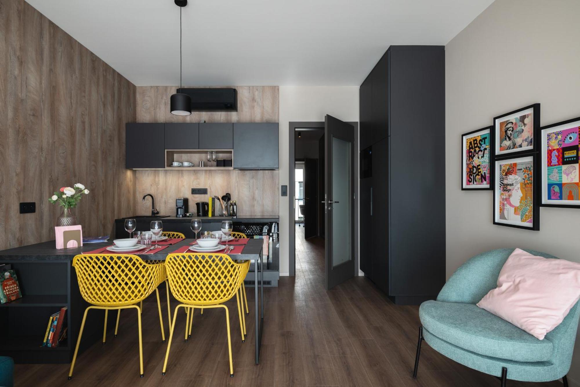 Apartment Avenue *
