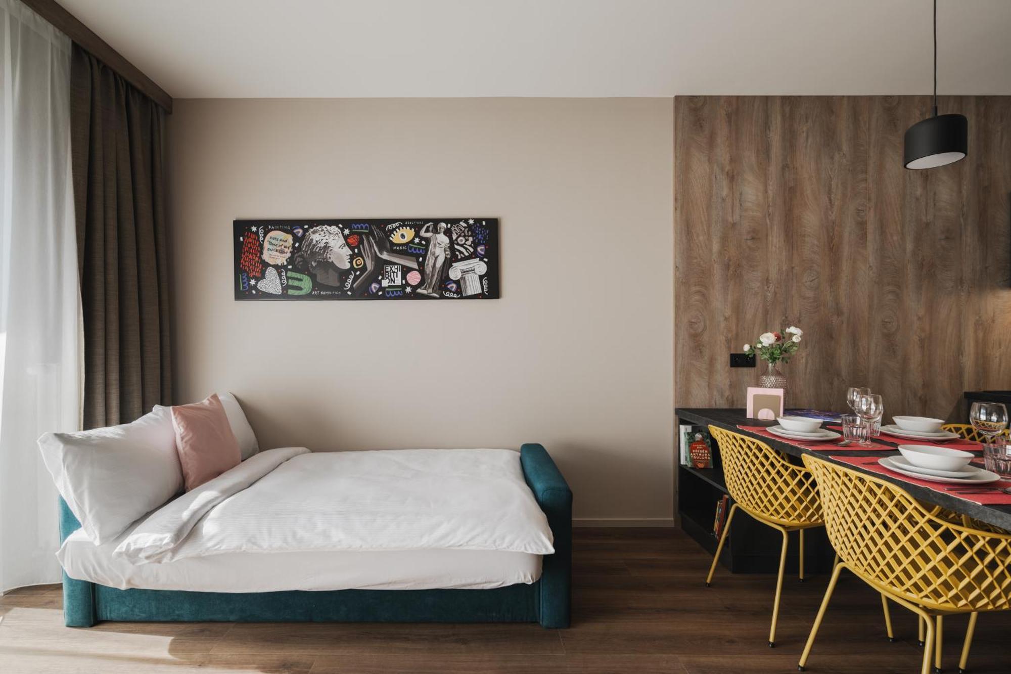 Avenue Apartment
