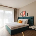 Avenue Apartments